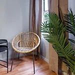 Monthly Nyc Rentals- Modern Studio Unit